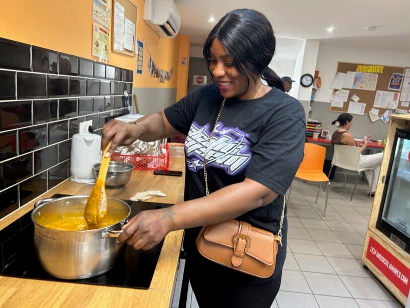 Une vraie cuisine pour celles qui vivent en hôtel social