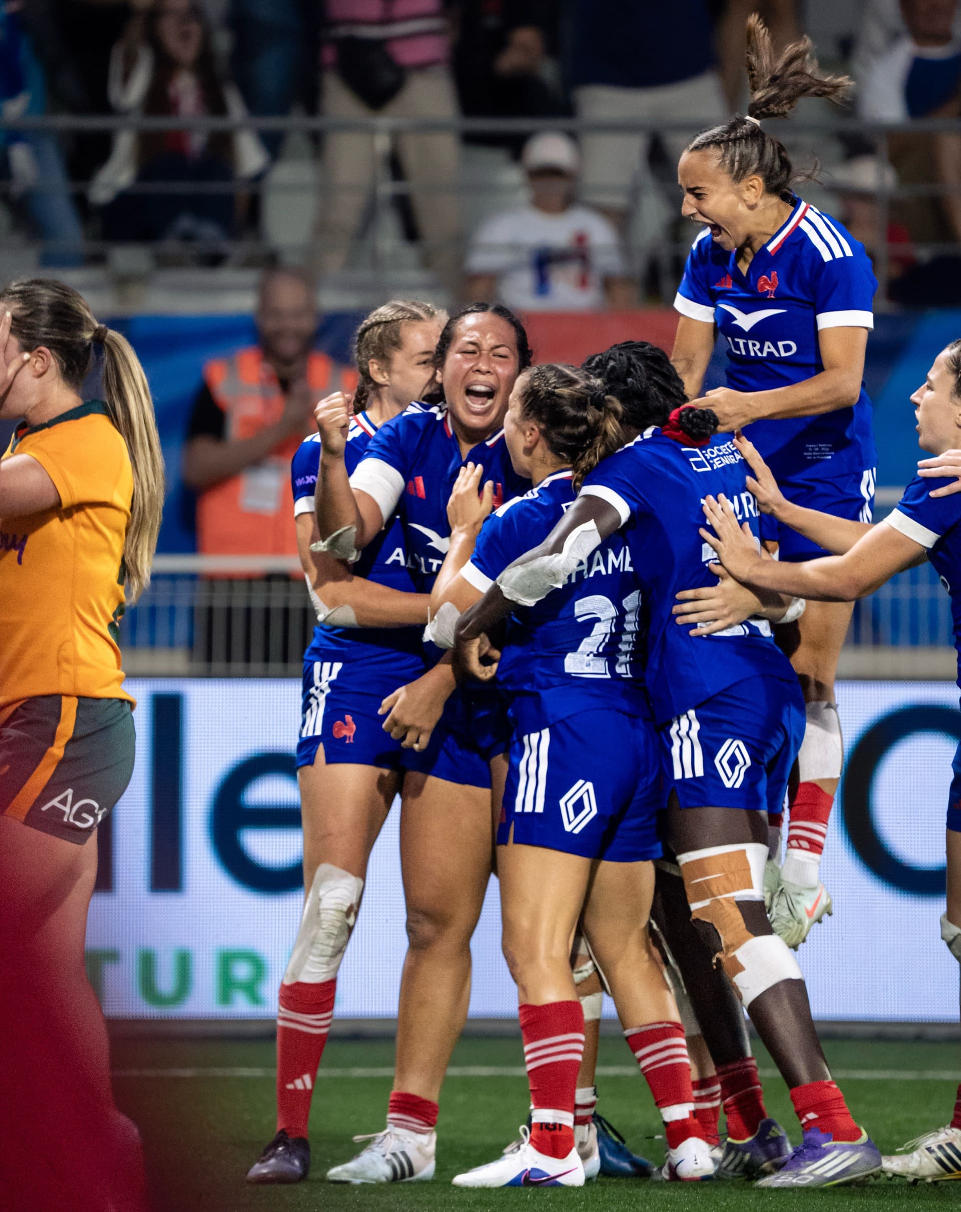 FRANCE-AUSTRALIE
Victoire 29-26 à la 74’e du XV de France féminin face à...